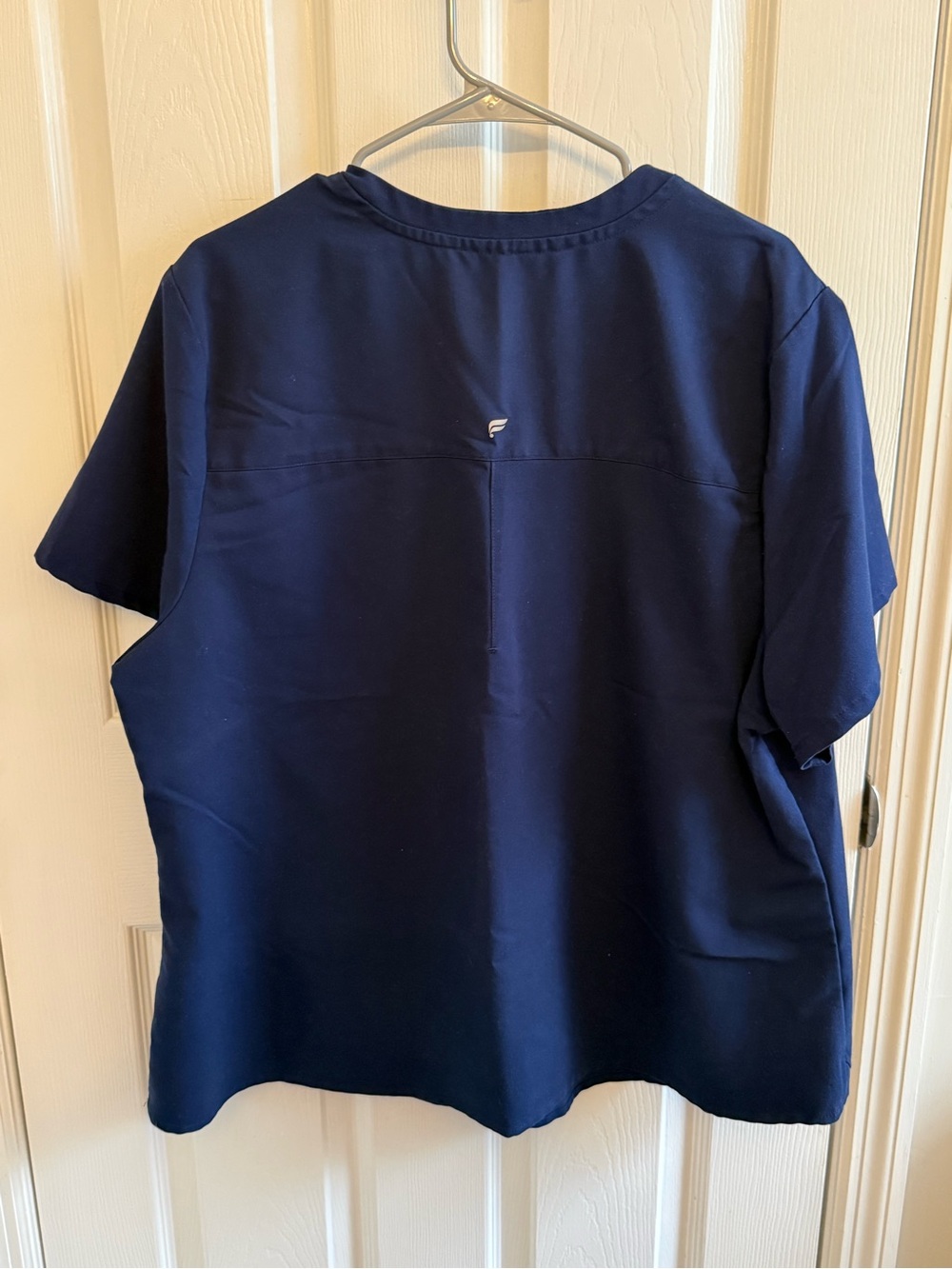Navy Blue scrubs top - Picture 3 of 3